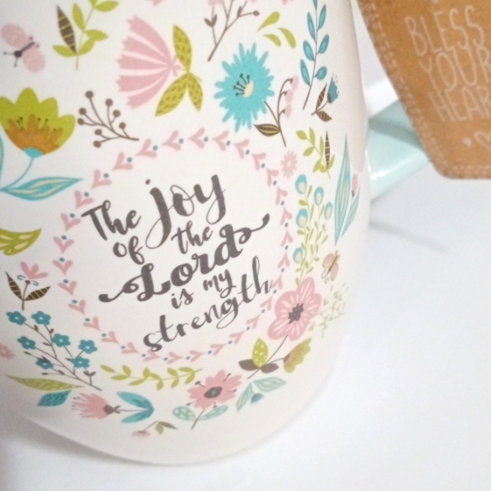 THE JOY OF THE LORD IS MY STRENGTH INSPIRATIONAL COFFEE MUG 16oz. NWT - Picture 5 of 6